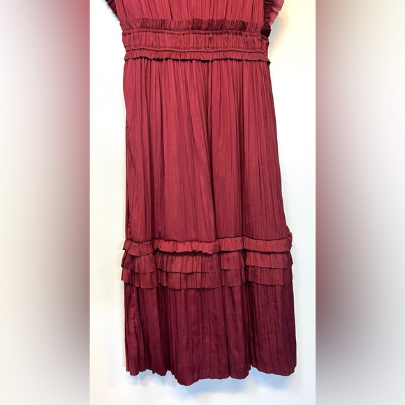 Roan + Ryan Evereve Talulah Wine Satin Shirred Tiered Ruffle Trim Midi Dress M - Picture 5 of 8